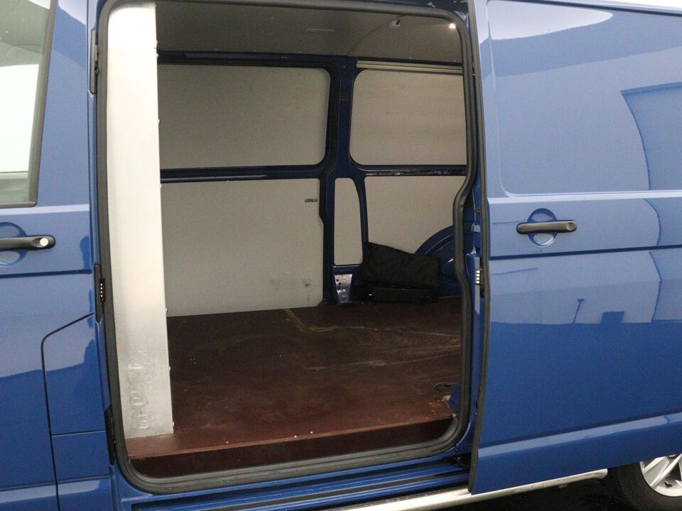 VW-Bedrijfswagens Transporter 2.0 TDI 150 PK DSG L2H1 32 Bulli