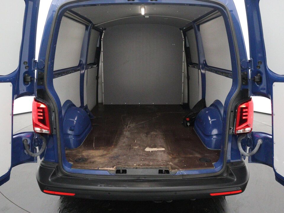 VW-Bedrijfswagens Transporter 2.0 TDI 150 PK DSG L2H1 32 Bulli