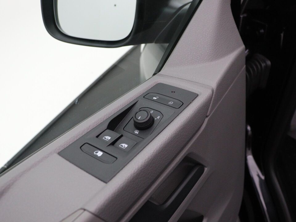 VW-Bedrijfswagens Transporter 2.0 TDI 110 PK L1H1 26 Trendline
