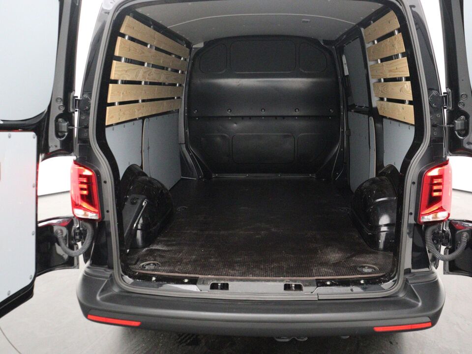 VW-Bedrijfswagens Transporter 2.0 TDI 110 PK L1H1 26 Trendline