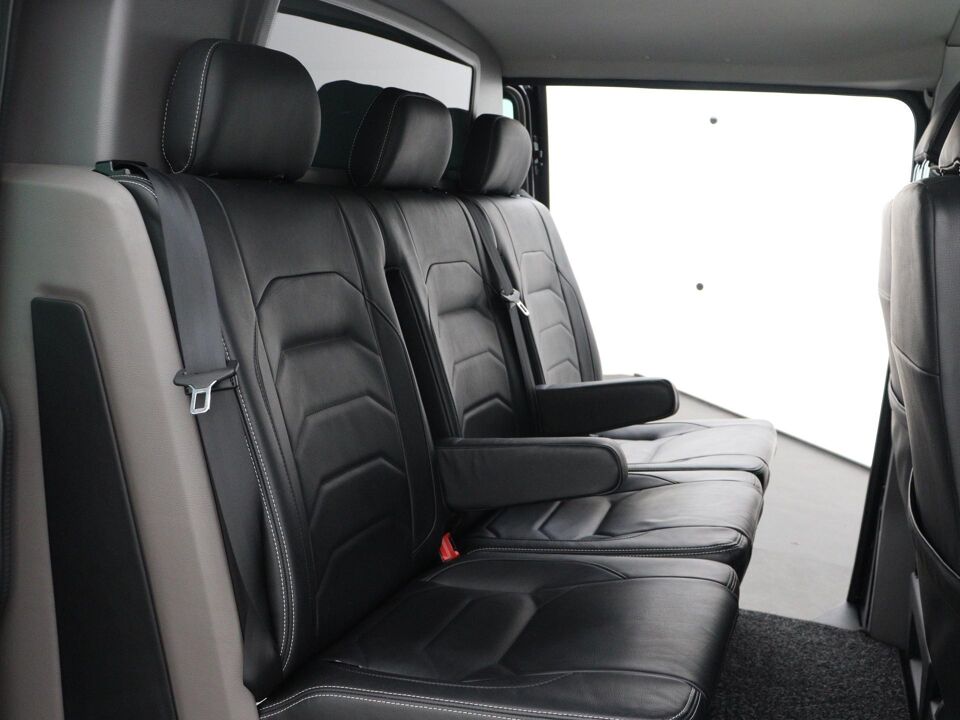 VW-Bedrijfswagens Transporter 2.0 TDI 200 PK DSG L2H1 31 DC 4Motion