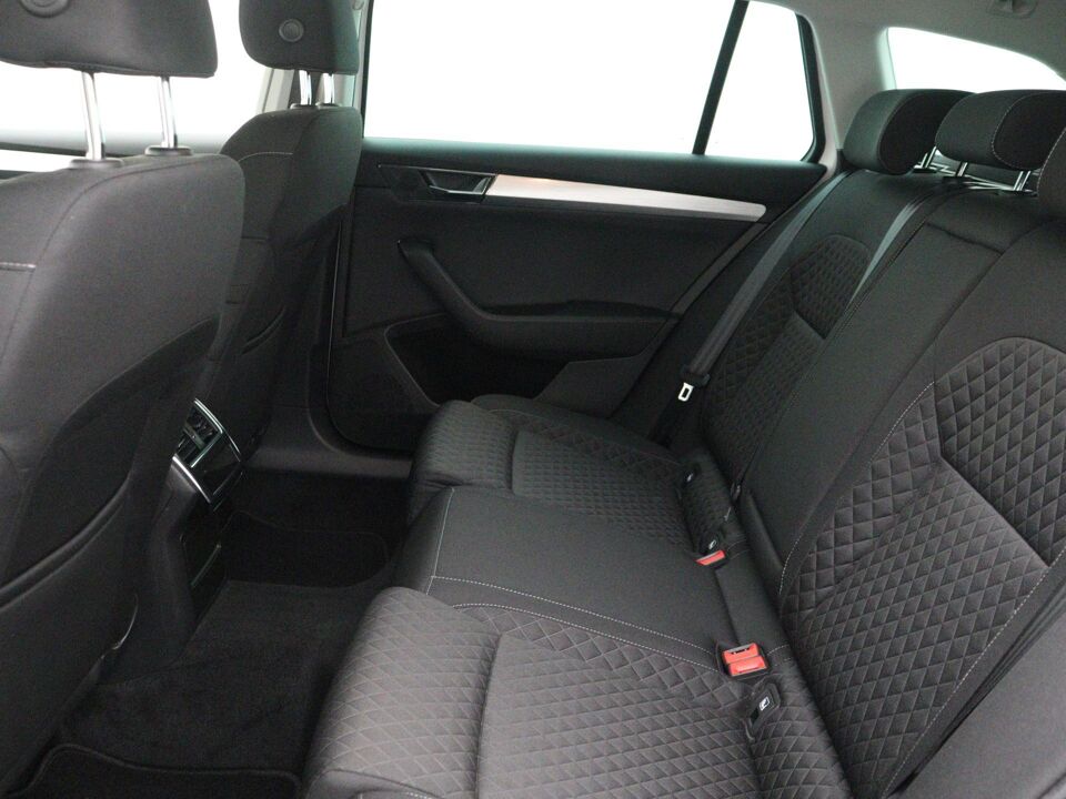 Škoda Superb Combi 1.4 TSI iV Business Edition Plus