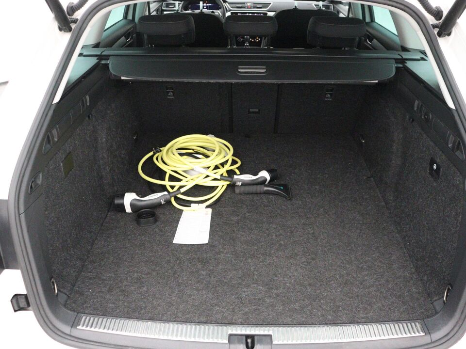 Škoda Superb Combi 1.4 TSI iV Business Edition Plus