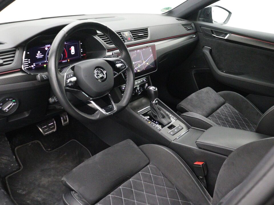 Škoda Superb Combi 1.4 TSI iV Sportline Business