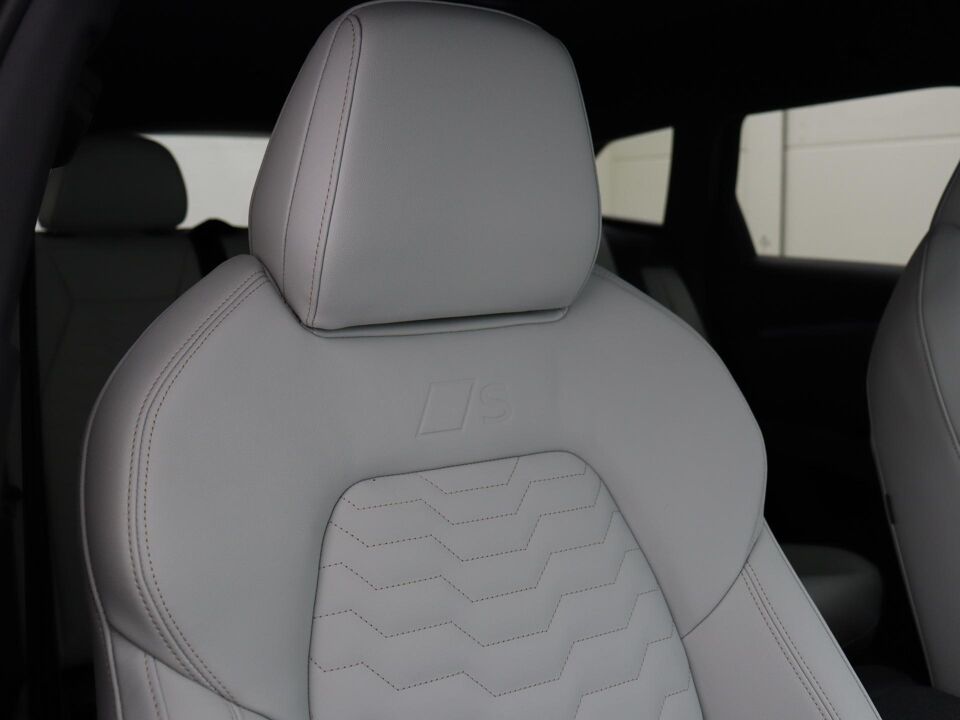 Audi A6 Avant e-tron S edition 100kWh 270 kW / 367 PK