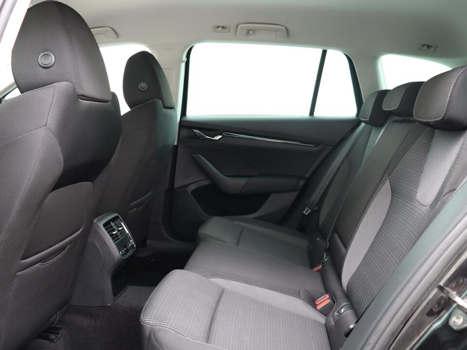 Škoda Octavia Combi 1.4 TSI iV 204 PK DSG PHEV Business Edition