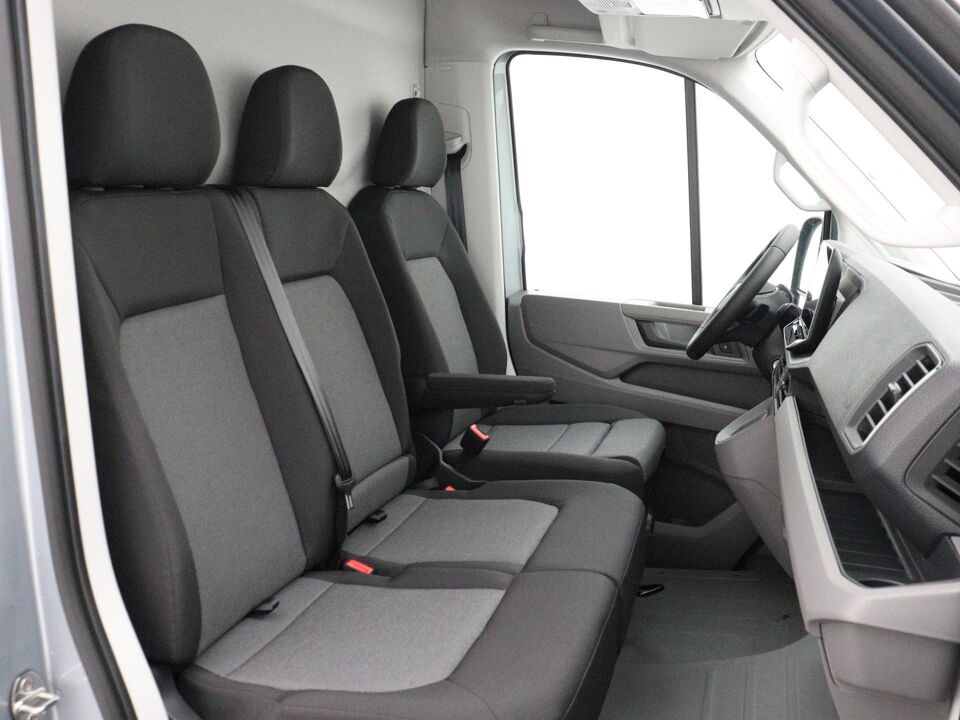 VW-Bedrijfswagens Crafter Highline L3H3 2.0 TDI 130 kW / 177 pk