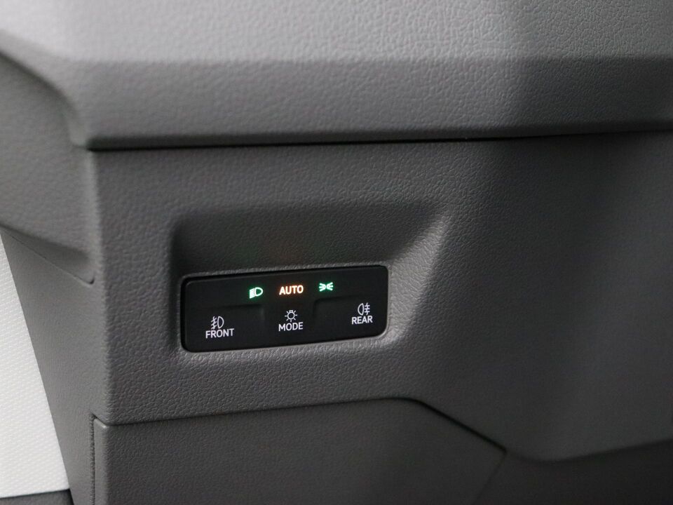 VW-Bedrijfswagens Crafter Highline L3 2.0 TDI 103 kW / 140 pk