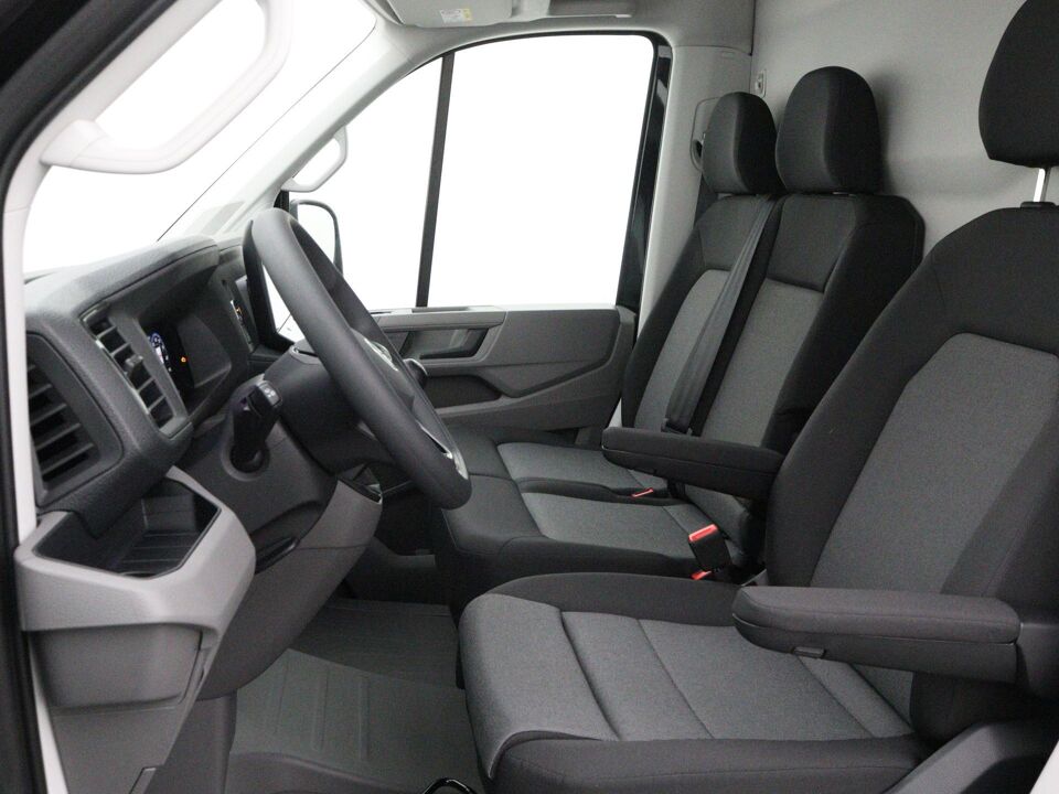 VW-Bedrijfswagens Crafter Highline L3H3 2.0 TDI 103 kW / 140 pk