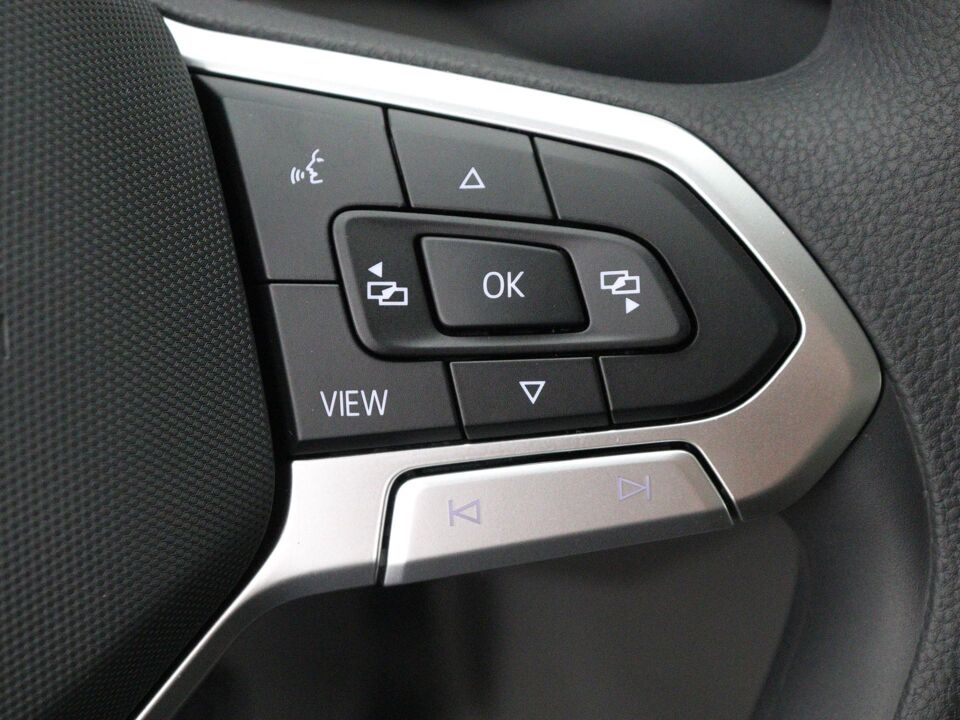 VW-Bedrijfswagens Crafter Highline L3H3 2.0 TDI 103 kW / 140 pk
