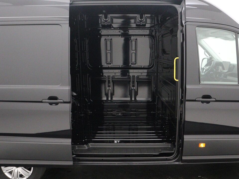 VW-Bedrijfswagens Crafter Highline L3H3 2.0 TDI 103 kW / 140 pk