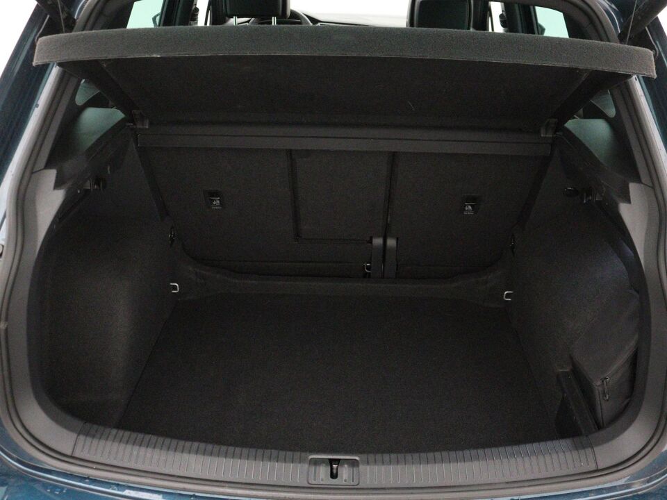 Volkswagen Tiguan 1.5 TSI R-Line Business+