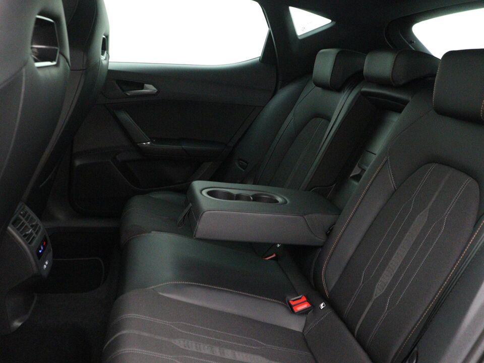 CUPRA Leon 1.4 e-Hybrid VZ Business