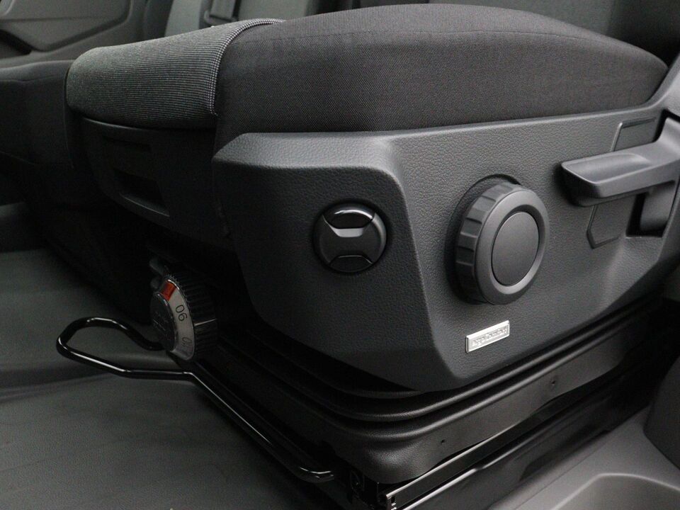 VW-Bedrijfswagens Crafter Highline L3H3 2.0 TDI 130 kW / 177 pk