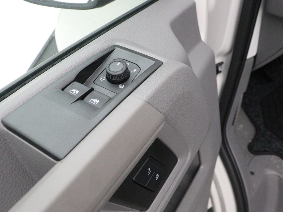 VW-Bedrijfswagens Crafter Exclusive L3H3 2.0 TDI 130 kW / 177 pk