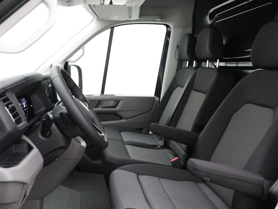 VW-Bedrijfswagens Crafter Highline L3H3 2.0 TDI 103 kW / 140 pk