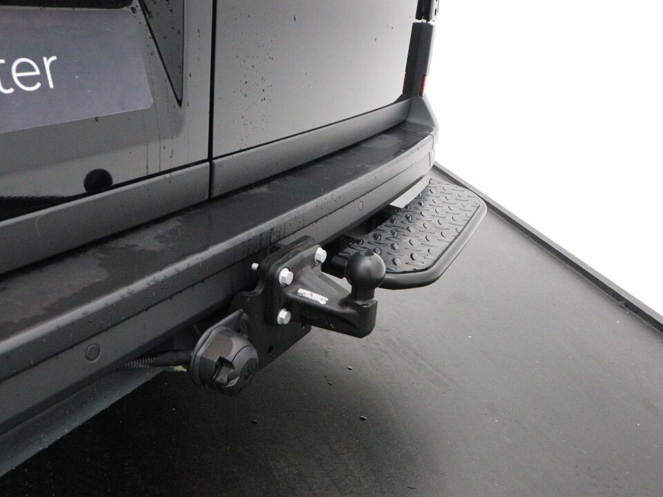 VW-Bedrijfswagens Crafter Highline L3H3 2.0 TDI 103 kW / 140 pk