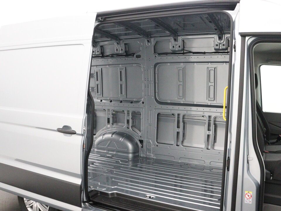 VW-Bedrijfswagens Crafter Highline L3H3 2.0 TDI 103 kW / 140 pk
