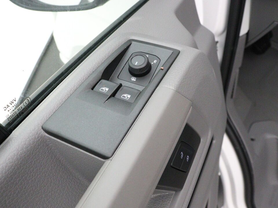 VW-Bedrijfswagens Crafter Highline L3H3 2.0 TDI 103 kW / 140 pk
