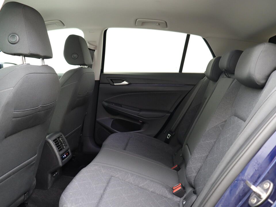 Volkswagen Golf 1.5 eTSI DSG Life