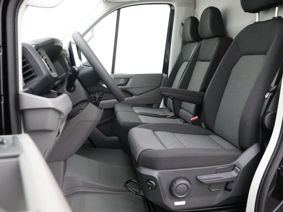 VW-Bedrijfswagens Crafter Highline L3H2 2.0 TDI 103 kW / 140 pk