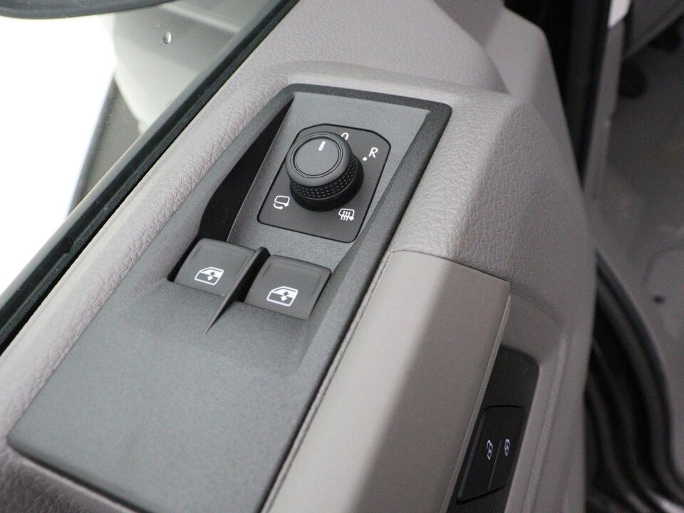 VW-Bedrijfswagens Crafter Highline L3H2 2.0 TDI 103 kW / 140 pk
