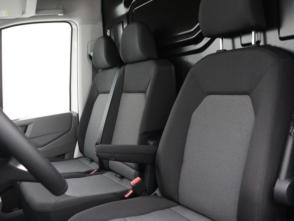 VW-Bedrijfswagens Crafter Highline L3H3 2.0 TDI 103 kW / 140 pk