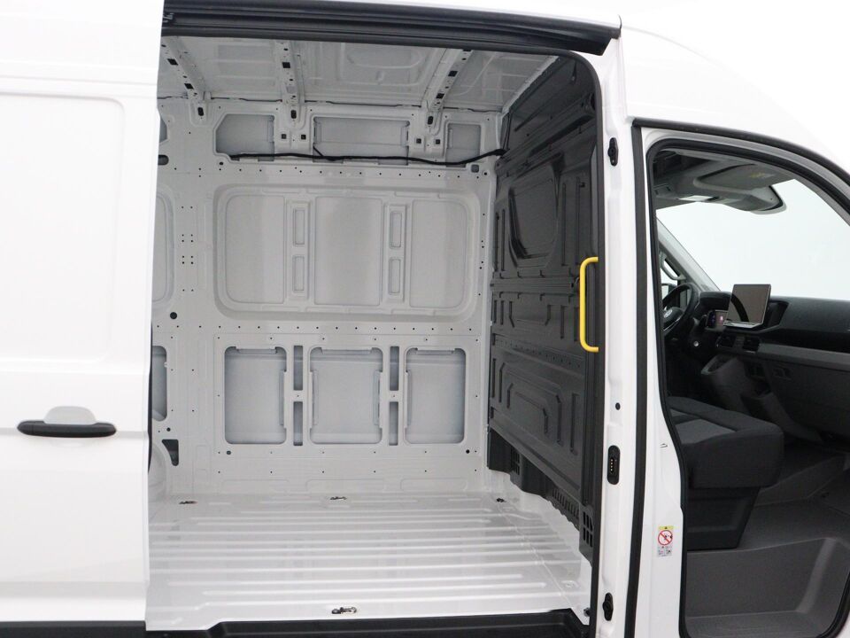 VW-Bedrijfswagens Crafter Highline L3H3 2.0 TDI 103 kW / 140 pk