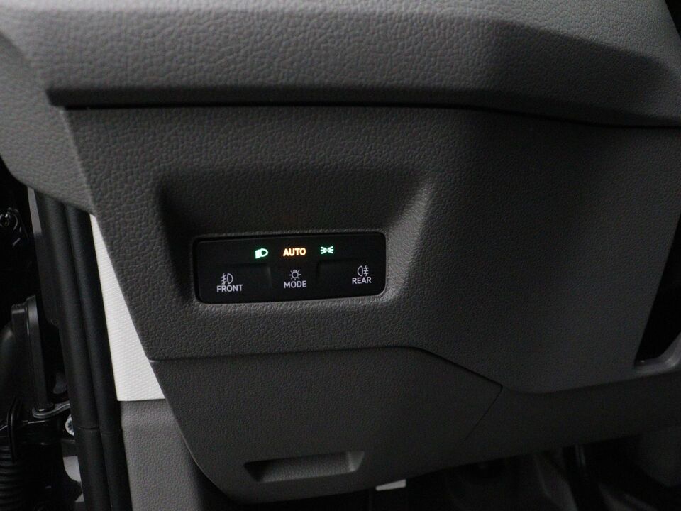 VW-Bedrijfswagens Crafter Highline L3H3 2.0 TDI 103 kW / 140 pk