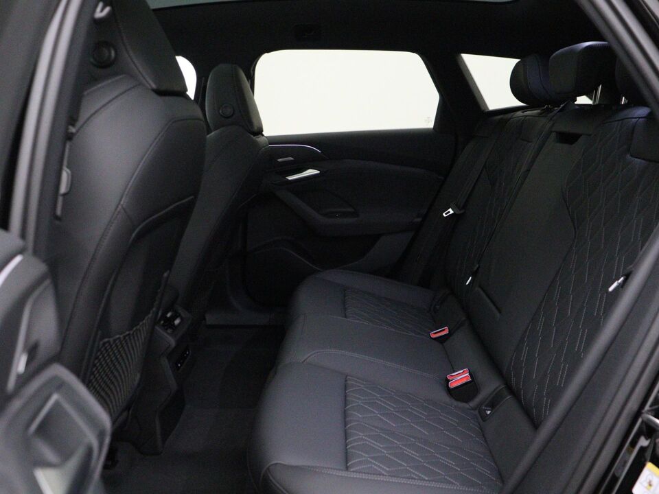 Audi A6 Avant e-tron S edition 100 kWh 315 kW / 428 PK