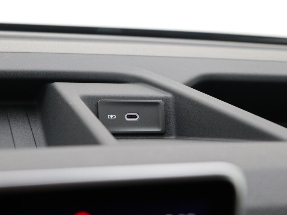 VW-Bedrijfswagens Crafter Exclusive L3H3 2.0 TDI 130 kW / 177 pk