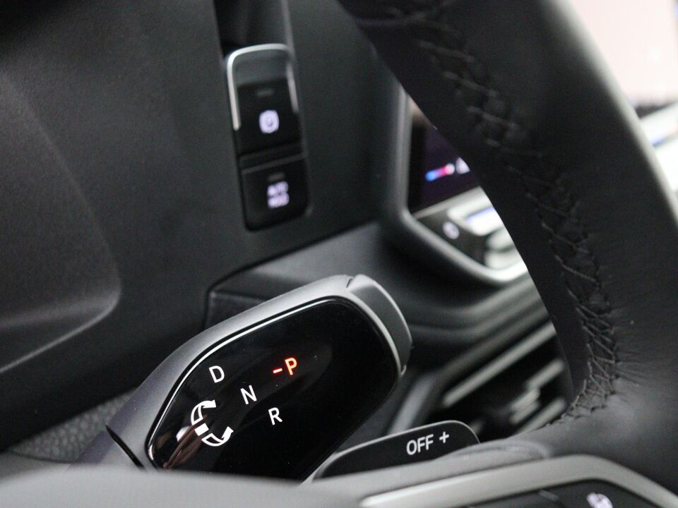VW-Bedrijfswagens Crafter Exclusive L3H3 2.0 TDI 130 kW / 177 pk