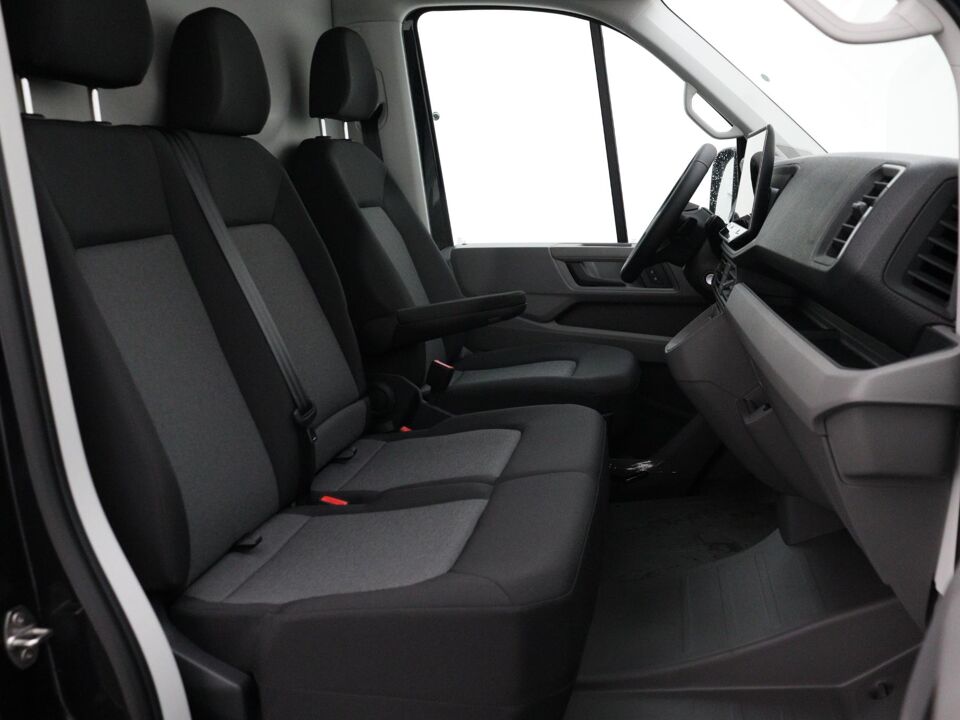 VW-Bedrijfswagens Crafter Exclusive L3H3 2.0 TDI 130 kW / 177 pk