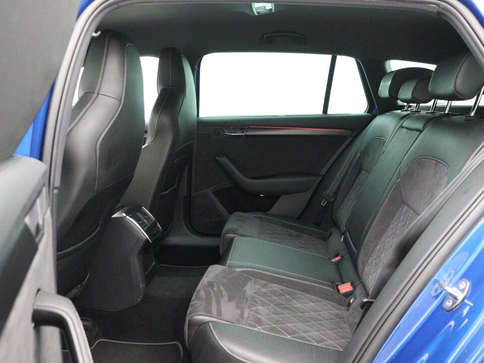Škoda Superb Combi 1.4 TSI iV Sportline Business