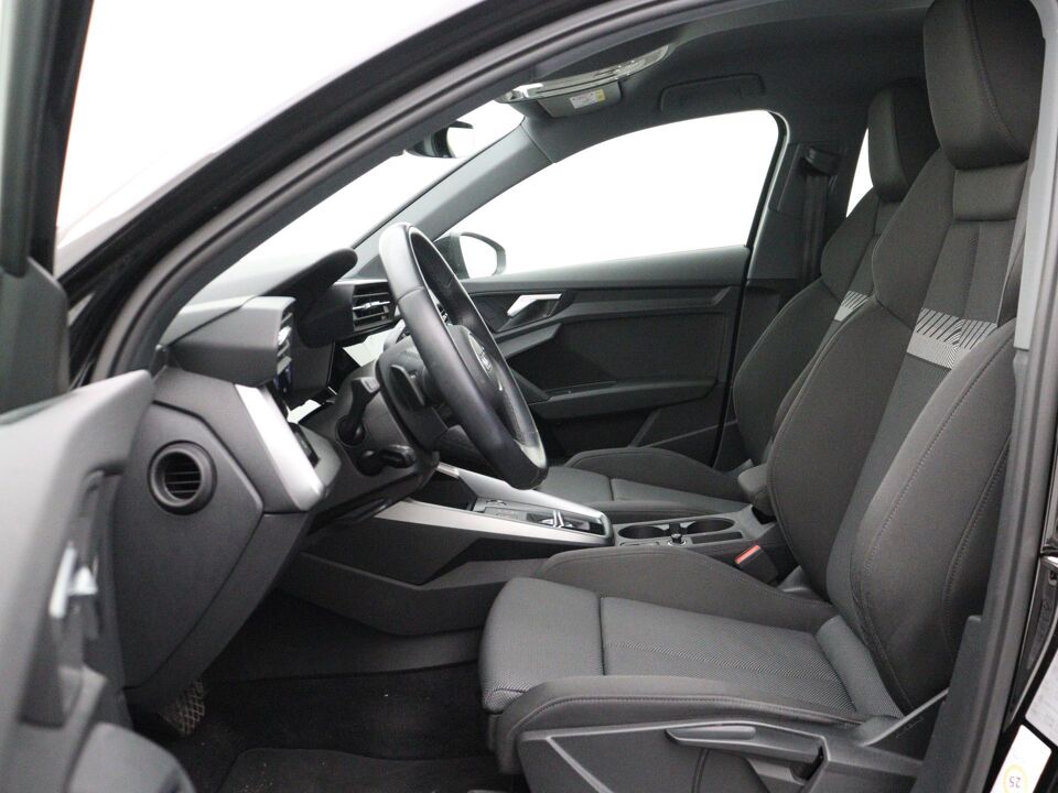 Audi A3 Sportback 40 TFSI e Business edition
