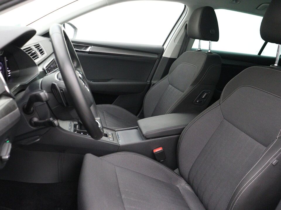 Škoda Superb Combi 1.4 TSI iV Business Edition Plus