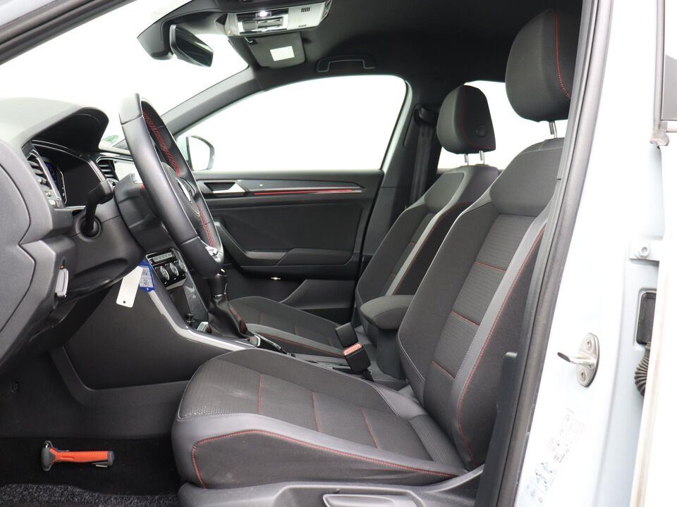 Volkswagen T-Roc 1.5 TSI 150PK Sport Business R