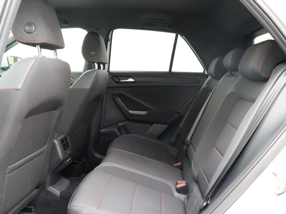 Volkswagen T-Roc 1.5 TSI 150PK Sport Business R