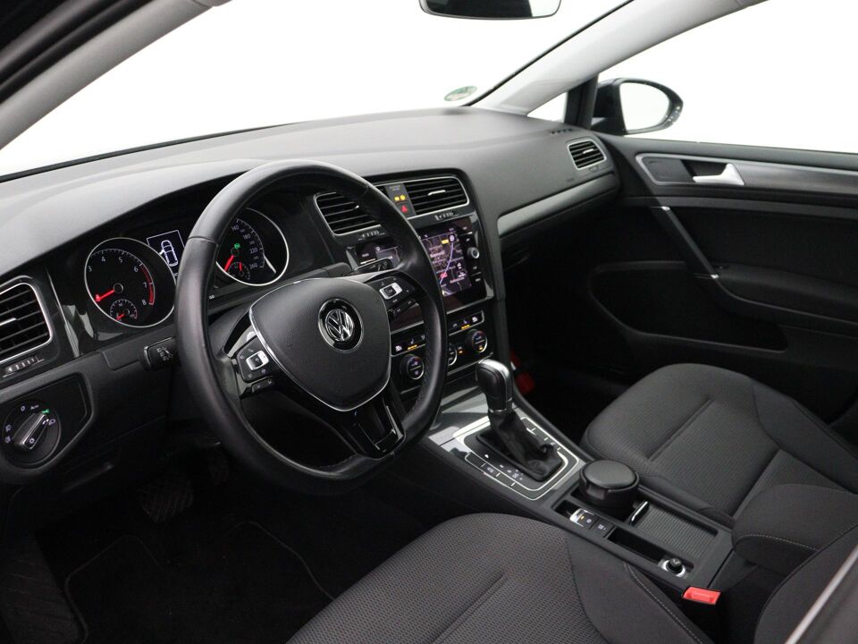 Volkswagen Golf 1.5 TSI Comfortline Business