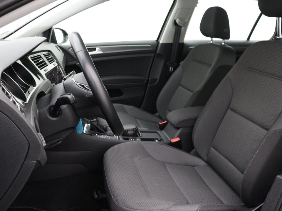 Volkswagen Golf 1.5 TSI Comfortline Business