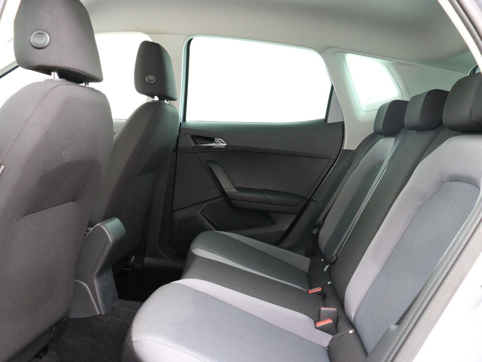 SEAT Arona 1.0 TSI 110 PK Style Business Intense