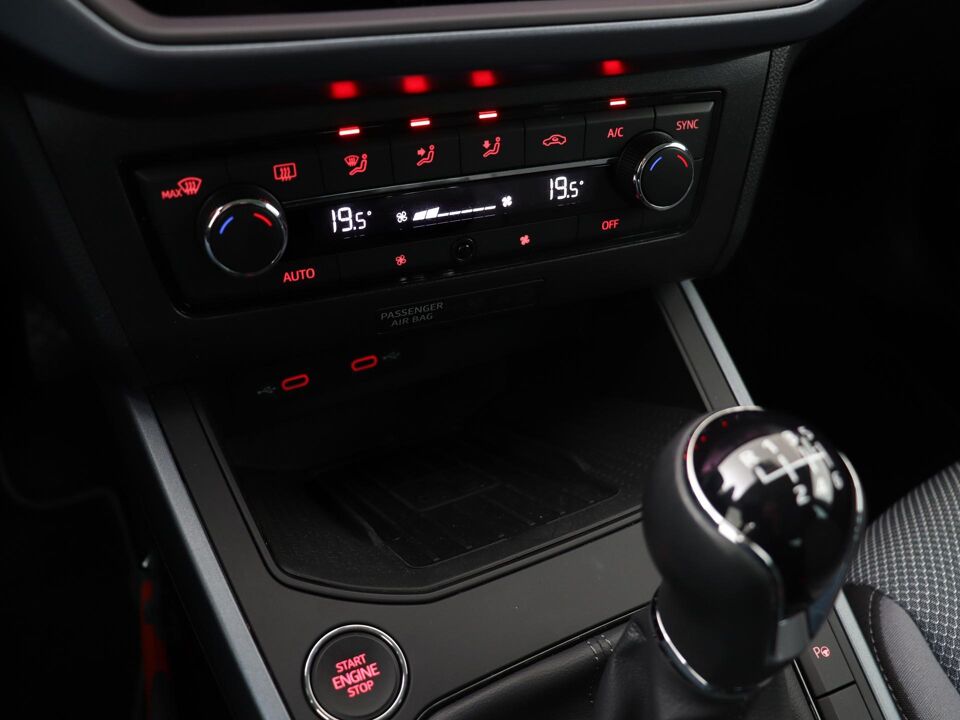 SEAT Arona 1.0 TSI 110 PK Style Business Intense