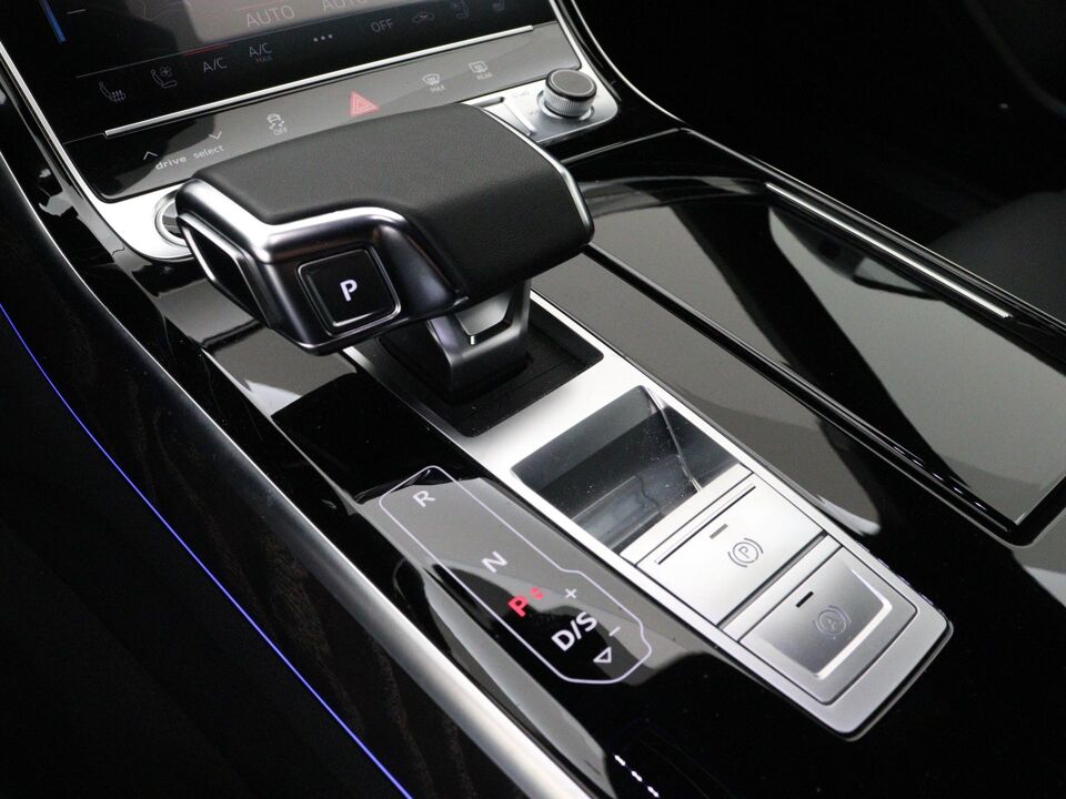 Audi A8 60 TFSI e quattro