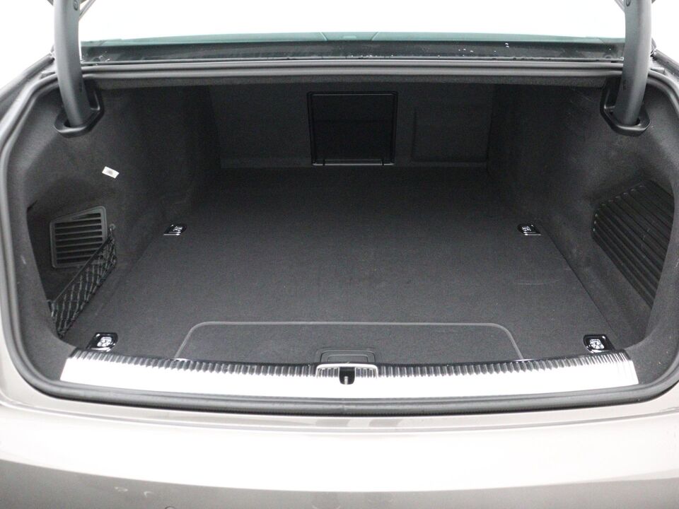 Audi A8 60 TFSI e quattro