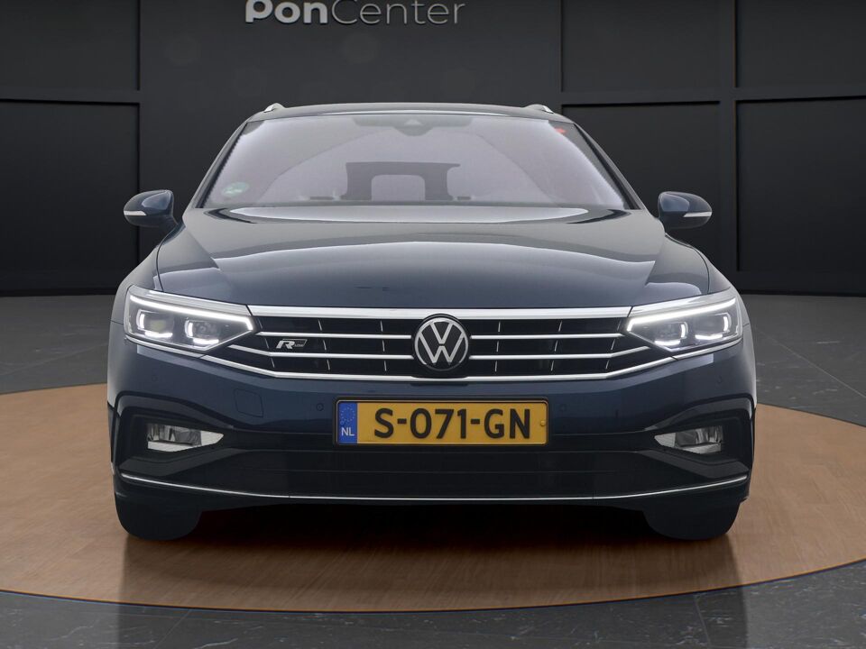 Volkswagen Passat Variant 1.5 TSI R-Line Business +