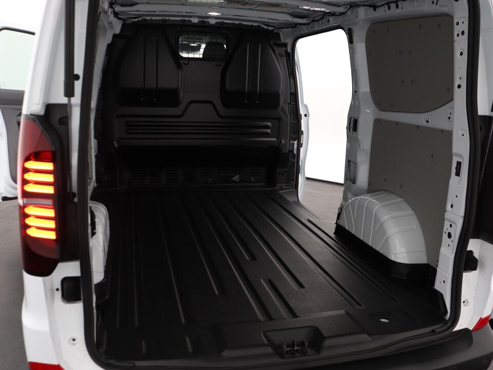 VW-Bedrijfswagens Transporter 2.0 TDI 110PK L1H1 Life