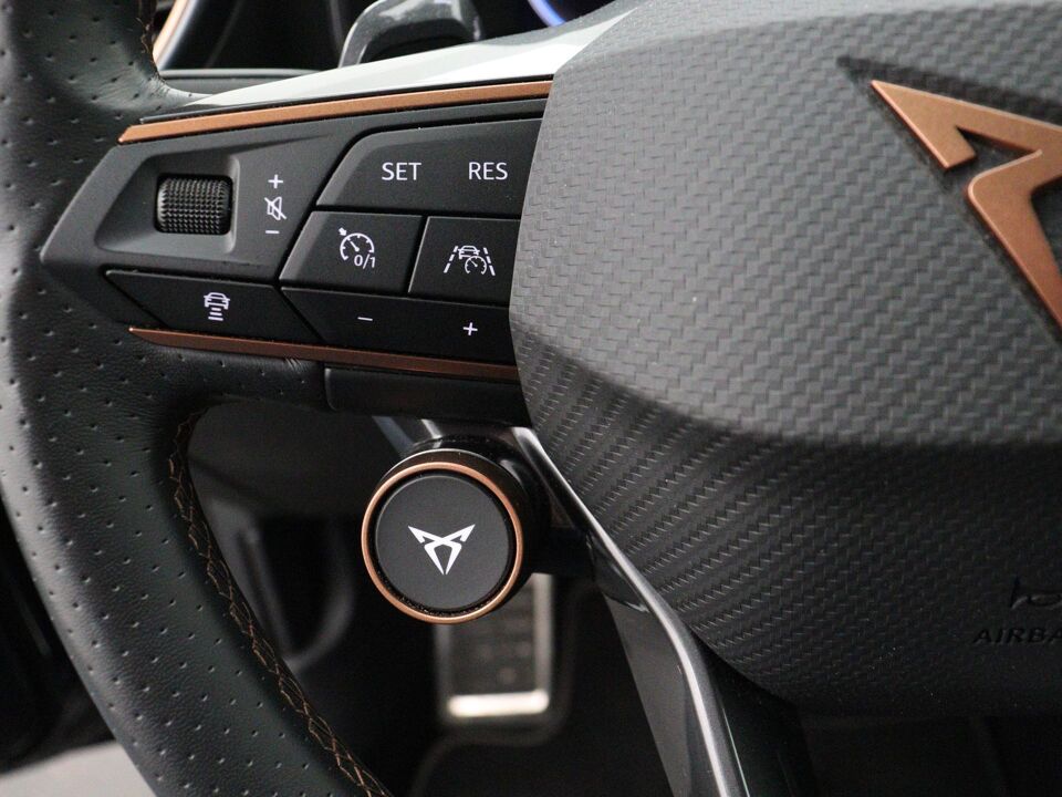CUPRA Leon 1.4 e-Hybrid VZ Adrenaline