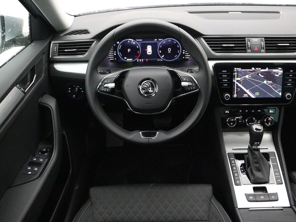 Škoda Superb Combi 1.4 TSI iV Ambition