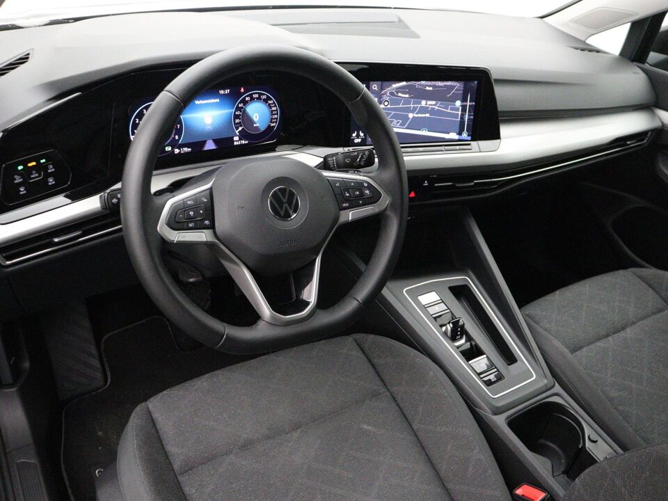 Volkswagen GOLF Variant 1.5 eTSI Life Business