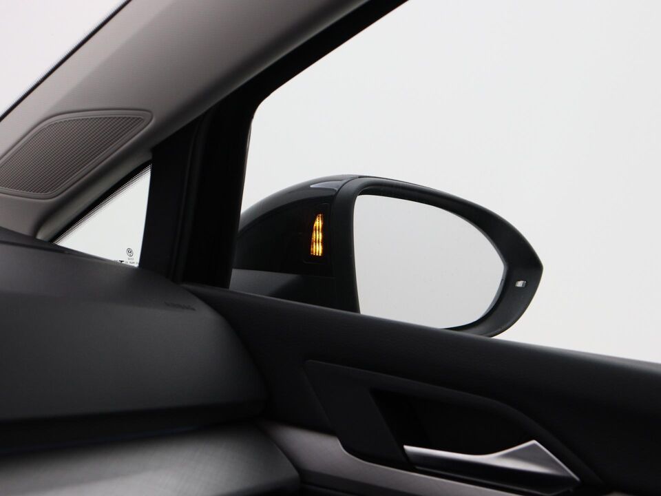 Volkswagen GOLF Variant 1.5 eTSI Life Business